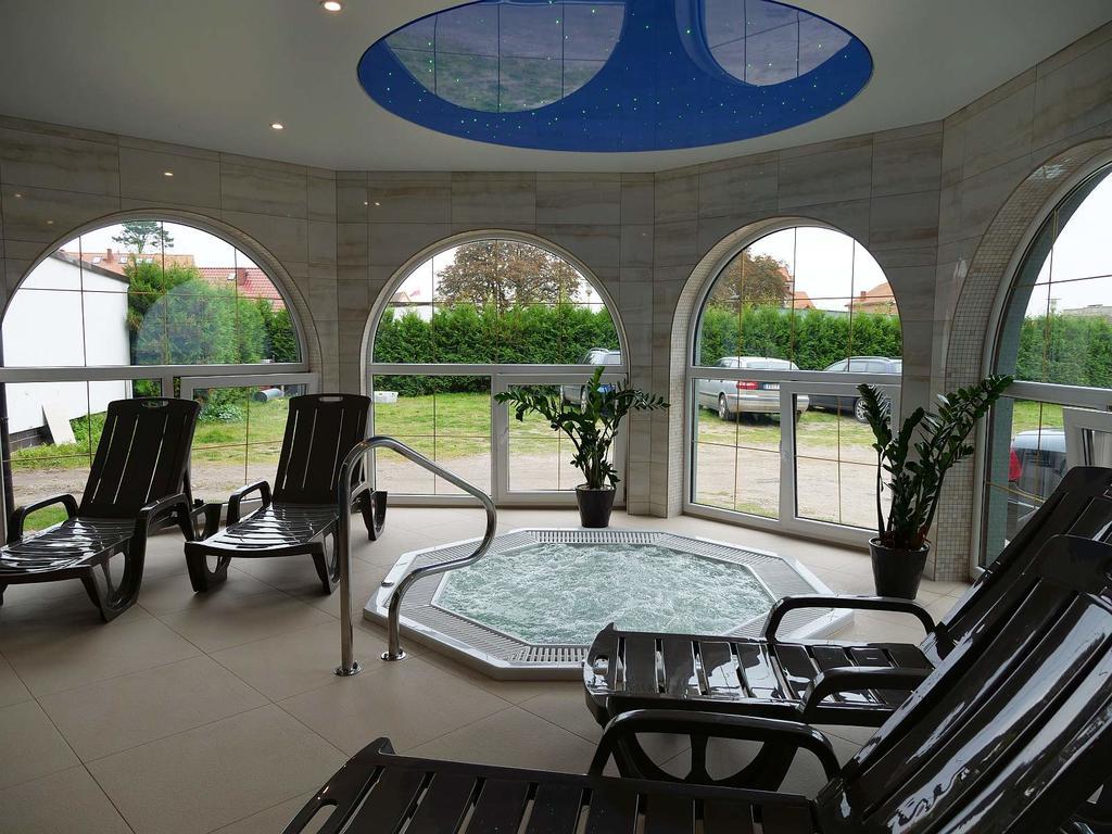 Pensjonat Spa U Tomasza ニエホジェ エクステリア 写真